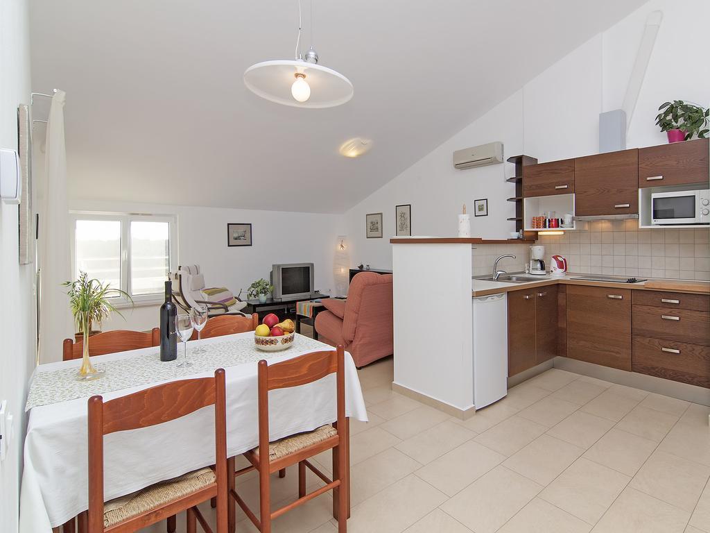 Apartments Ceja Near Sea Medulin Quarto foto