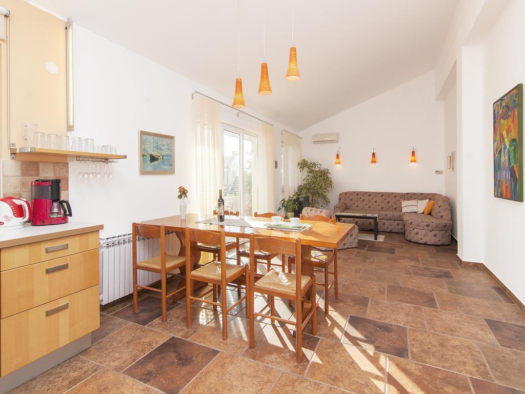 Apartments Ceja Near Sea Medulin Exterior foto